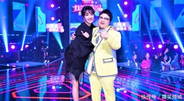 杨磊|韩红念错名字瞬间尴尬!汪涵都圆不回来了!网友看看人家董卿!