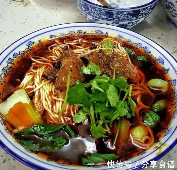 红汤|南方人吃的面条里的红汤酱油做法