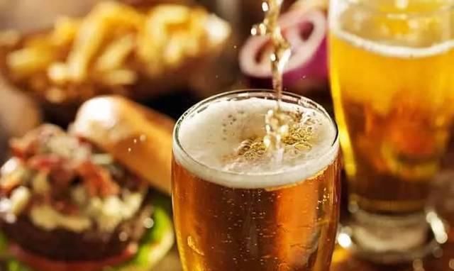 红酒|白酒、啤酒、红酒,哪一种酒最伤肝医生说了大实话,涨知识了