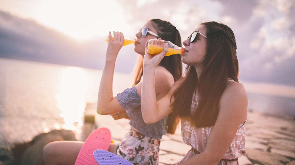 网易|网易云热评我一定会爱上你,在我的窗子下