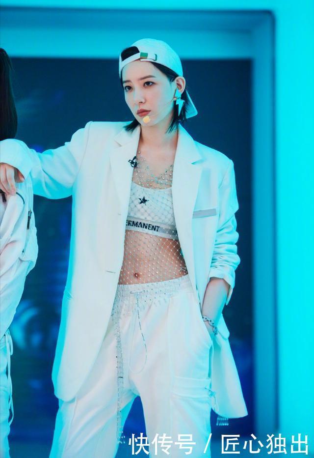 姐姐|《浪姐》排名更新，万茜跌到第2，李斯丹妮排名16，张含韵第4