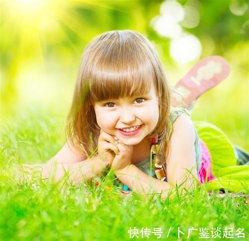 2020年鼠宝宝起名:简单好听的缺水女孩名字