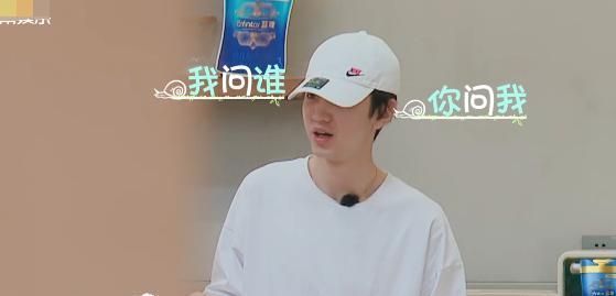  帮忙洗白|郑爽带娃录综艺，玩手机被批不敬业，节目组帮忙挽尊却闹出笑话