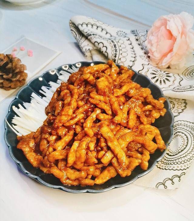 下饭|教你做家常京酱肉丝,口感纯正,肉丝嫩滑,酱香浓郁太下饭