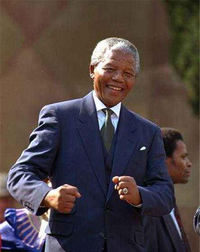  带来|世界伟人：曼德拉给南非人民带来了什么？历史应该如何评价他？