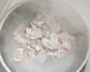  农村|农村年底吃的杀猪菜，真材实料一大桌，畅快淋漓，高档饭店吃不到