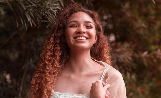  自觉|女人接触的男人多了，会不自觉有这些表现，很准