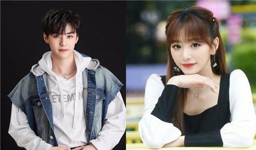 组合|UNINE李汶翰九月份的行程很忙,爱的大脑嘉羿变成了演员