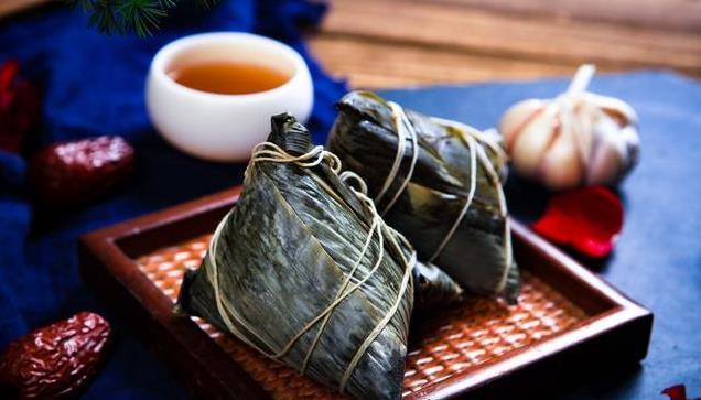  制作|黑米是一种非常有营养的主食，要想蒸出软糯的黑米，之前需要对黑米进行浸泡