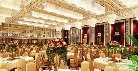  划掉|钱学森参加国宴却找不到自己座位，服务员：主席把你名字划掉了！