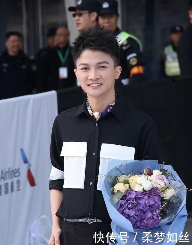 易烊千玺|《少年之名》官宣导师名单!王一博、周深、易烊千玺担任飞行导师