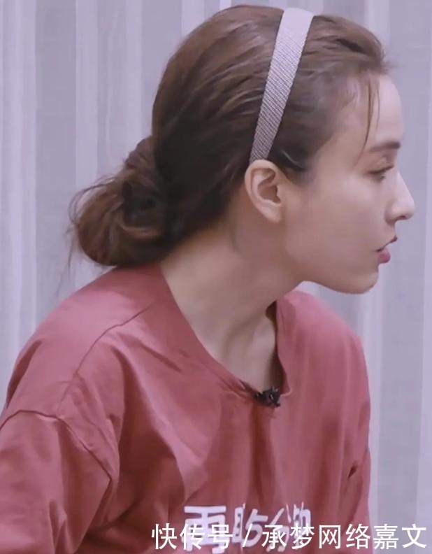 节目里|《乘风破浪》金晨外套,王霏霏虎纹,郁可唯睡衣,你更想要哪个?