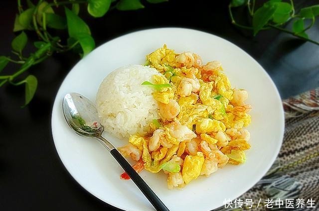 搭配|这些高营养又顶饱的早餐主食，一刻钟就搞定，搭配清粥能量也够了