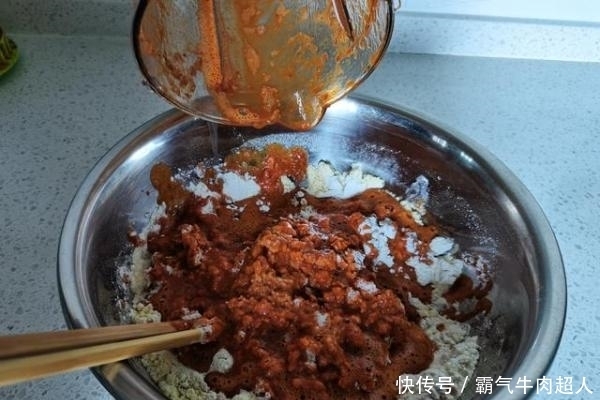 发酵|半碗红枣,一碗玉米面,不蒸不烙,只需一个电饭锅,出锅太馋人了