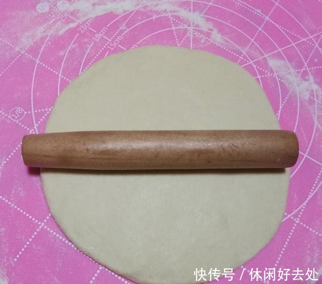 拉奶酪丝|芒果披萨，芒果软糯香甜，一出炉就被抢光了