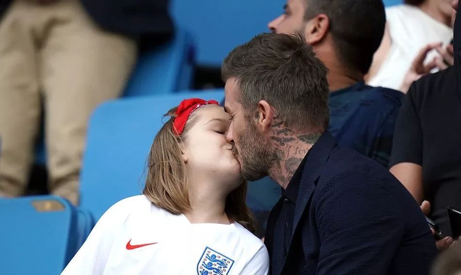 避嫌|王俊凯上热搜不会避嫌的男人,迟早会倒霉!