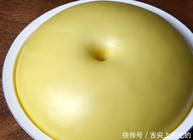 面粉|1斤面粉加4个鸡蛋,你最想不到的做法,比馒头简单,比馅饼好吃