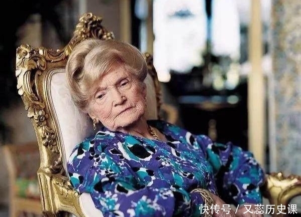 白天鹅|她揣着50美金来美国,丑小鸭变白天鹅,不看好的儿子做了美国总统