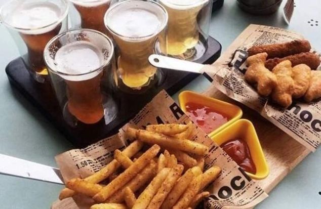 自助餐厅|肯德基开了第一家自助餐厅,每位126元,终于能狂吃炸鸡汉堡了