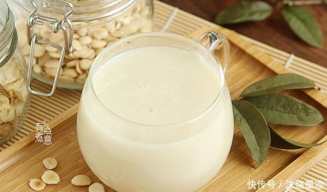 秋燥|入秋后,女人要多喝它,满满的胶质,补水解秋燥,比牛奶豆浆强