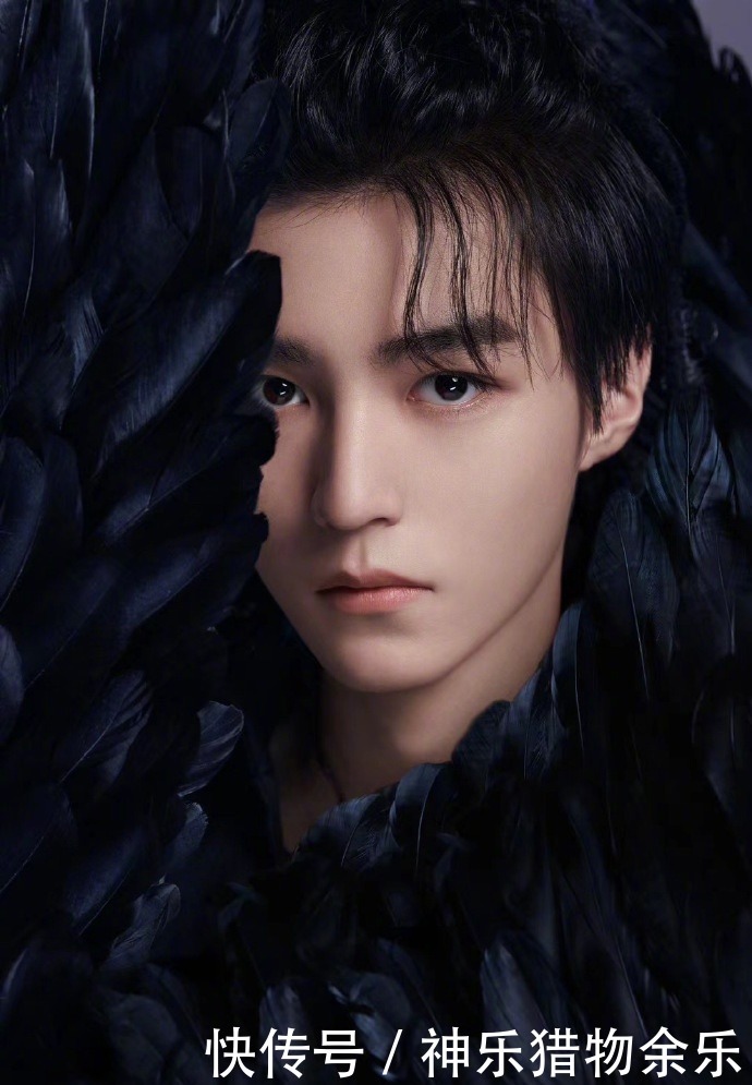  暗指|于正眼红暗指三小只抄袭自己作品，粉丝拎出哈儿的移动城堡打脸