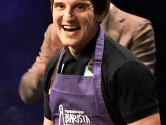 星巴克|去星巴克,你有认真看过店员围裙“颜色”吗,碰到棕围裙就血赚了