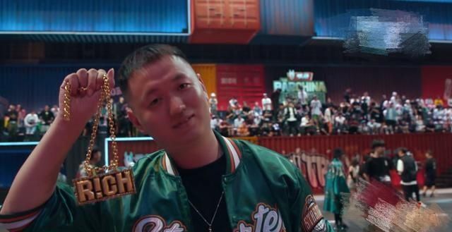 Gai|《新说唱》Gai化身严厉导师,“说唱歌手不能说对不起”引争议