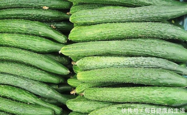 黄瓜就|腌黄瓜不酸脆还容易坏掉,这是因为你做错一步了,赶紧改过来吧!