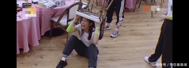  顿时|看到这几个情景，网友顿时心疼袁咏琳，她在浪姐中何时能转运？