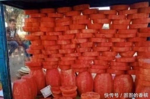 西瓜|印度小哥拖了一车西瓜片出来卖,走近一看,强迫症看了大呼过瘾