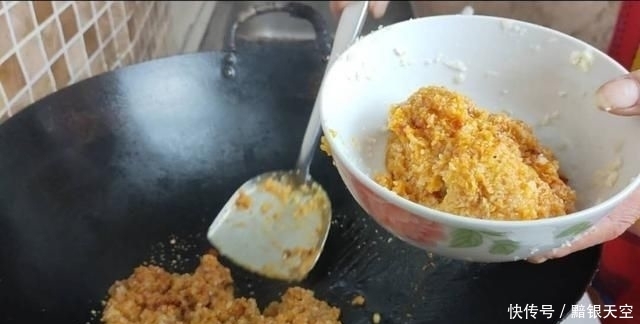 简单|蒜泥龙虾家常做法超简单,看一次就学会,一人3斤不够吃