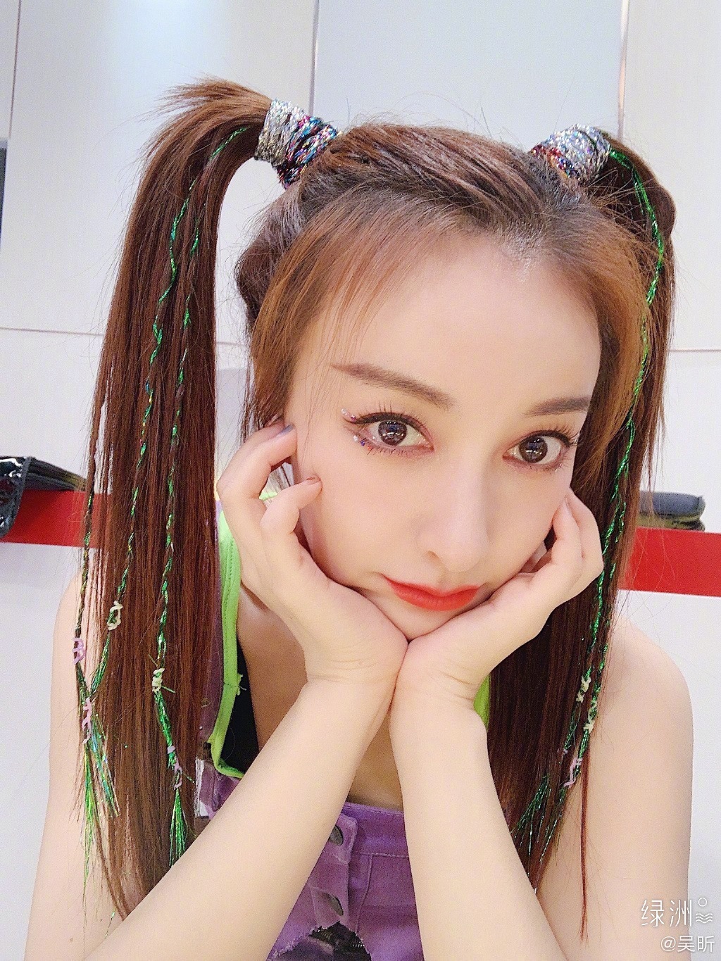  应对|吴昕首次录制《向往的生活》就受伤！应对方式低调，丝毫不娇气