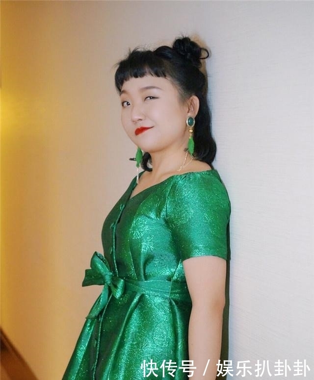 身材|微胖、矮个、腿粗怎么穿都不好看？“她”却把自己穿成模板教科书