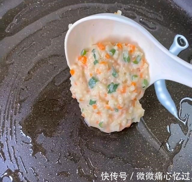 好吃|最简单的早餐蔬菜饼，手不沾面，营养好吃，几分钟就搞定