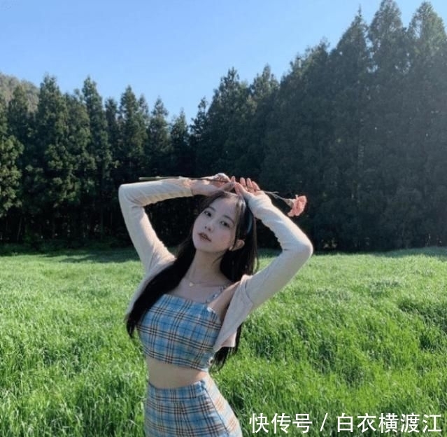 摊牌|摊牌了, 也不再装了, 这位才是清纯女神人物吧