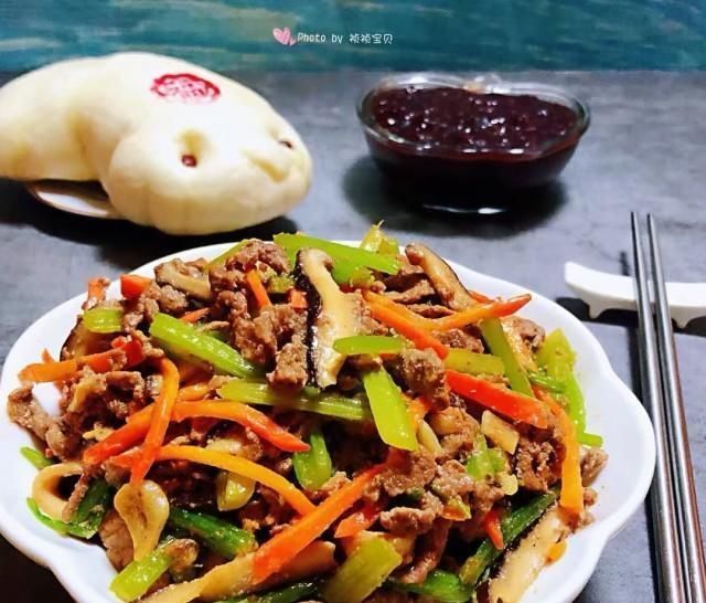 喜欢|时蔬炒牛肉,营养丰富,味道鲜美,家人都喜欢
