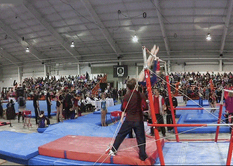 爸爸|搞笑GIF:孩子,都怪你爸爸的脚丫子有毒