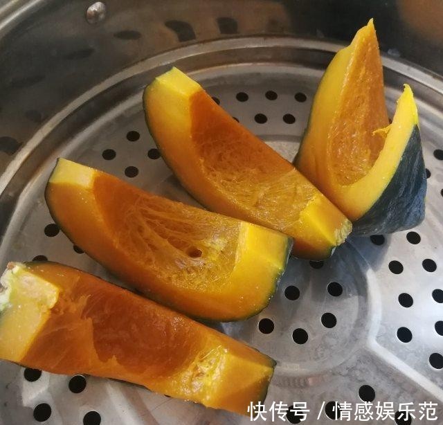 南瓜|南瓜椒盐葱香咸窝窝,又暄又软,好吃极了