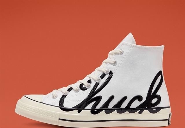 有钱|《这就是街舞》明星上脚谁最狠?王一博同款竟然有钱都买不到...