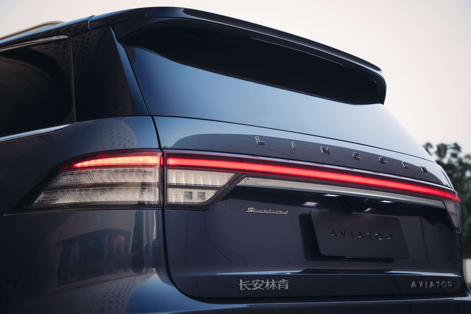 长轴距|一家人出行新选择,3025mm超长轴距,2022mm宽体车身,50.98w起