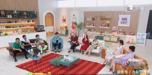 油腻|李诞在节目里挤眉弄眼,对女嘉宾满脸不屑,高高在上的姿态很油腻