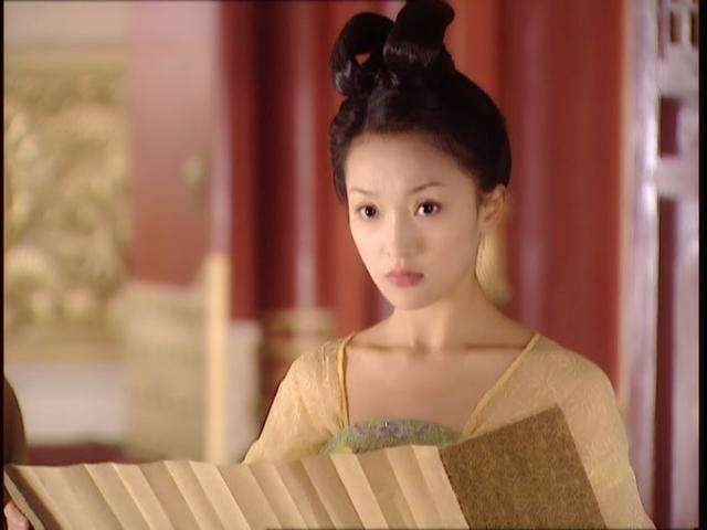 周迅|四大花旦章子怡、赵薇、周迅、徐静蕾年轻时,你被谁惊艳了