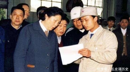 总理|她是中国第二位女副总理,八路军第一位女参谋,你知道她是谁吗?