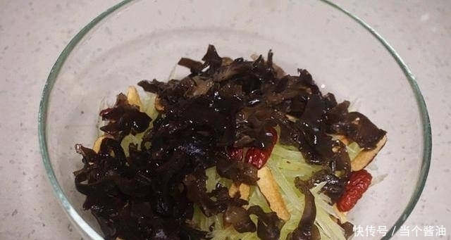  真的|以枣为食，益气养血，排毒解毒，真的有必要多吃凉拌菜