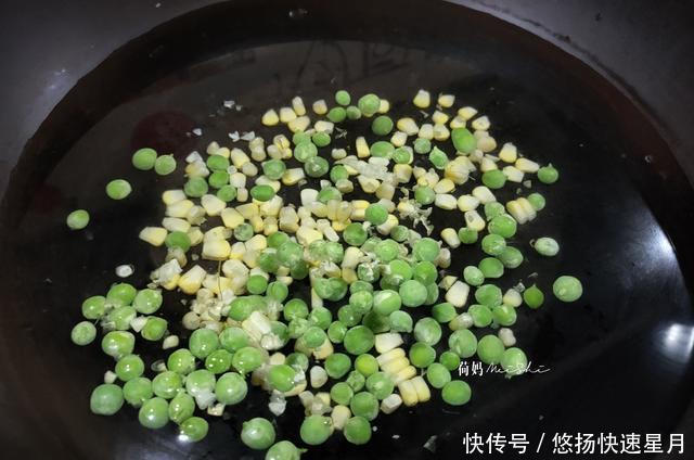 外酥|懒人早餐手抓饼巧变蔬菜鸡蛋饼,外酥里嫩,10分钟搞定早餐