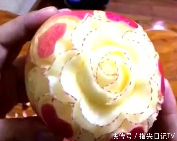 可怕|吃货无聊起来多可怕苹果和牛油果我都忍了,看到樱桃太过分了