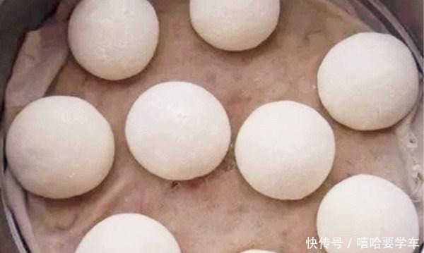 过年|过年蒸馒头,别再用酵母了,换成“它”,馒头松软清香,入口回甜