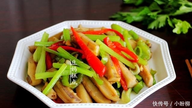 莲藕|清炒莲藕时,记得多加这2样蔬菜,爽口更下饭