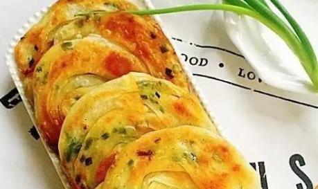 懒人|懒人葱油饼做法,不用和面,加上油酥和葱花,金黄香酥脆,省事