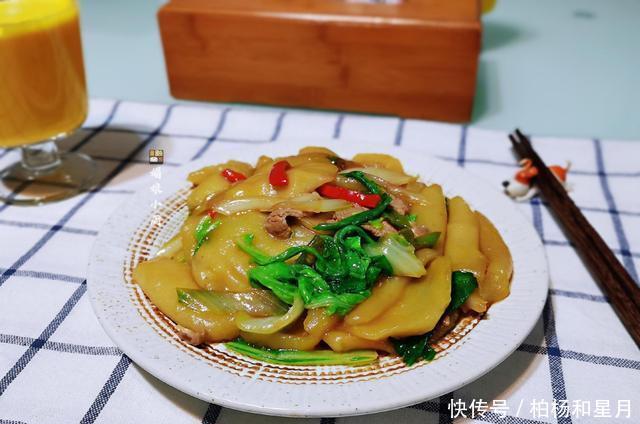  劲道|土豆新吃法，细腻爽滑，柔软又劲道，一口一个吃得过瘾又饱腹